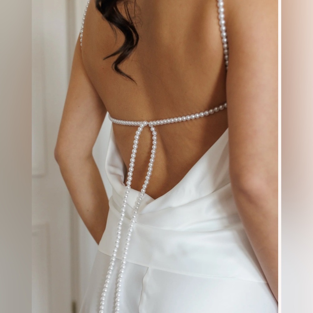 Anais Pearl Cowl Back Cami Set